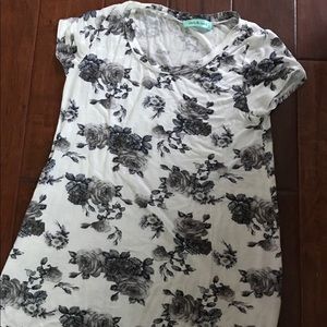 Floral maternity top